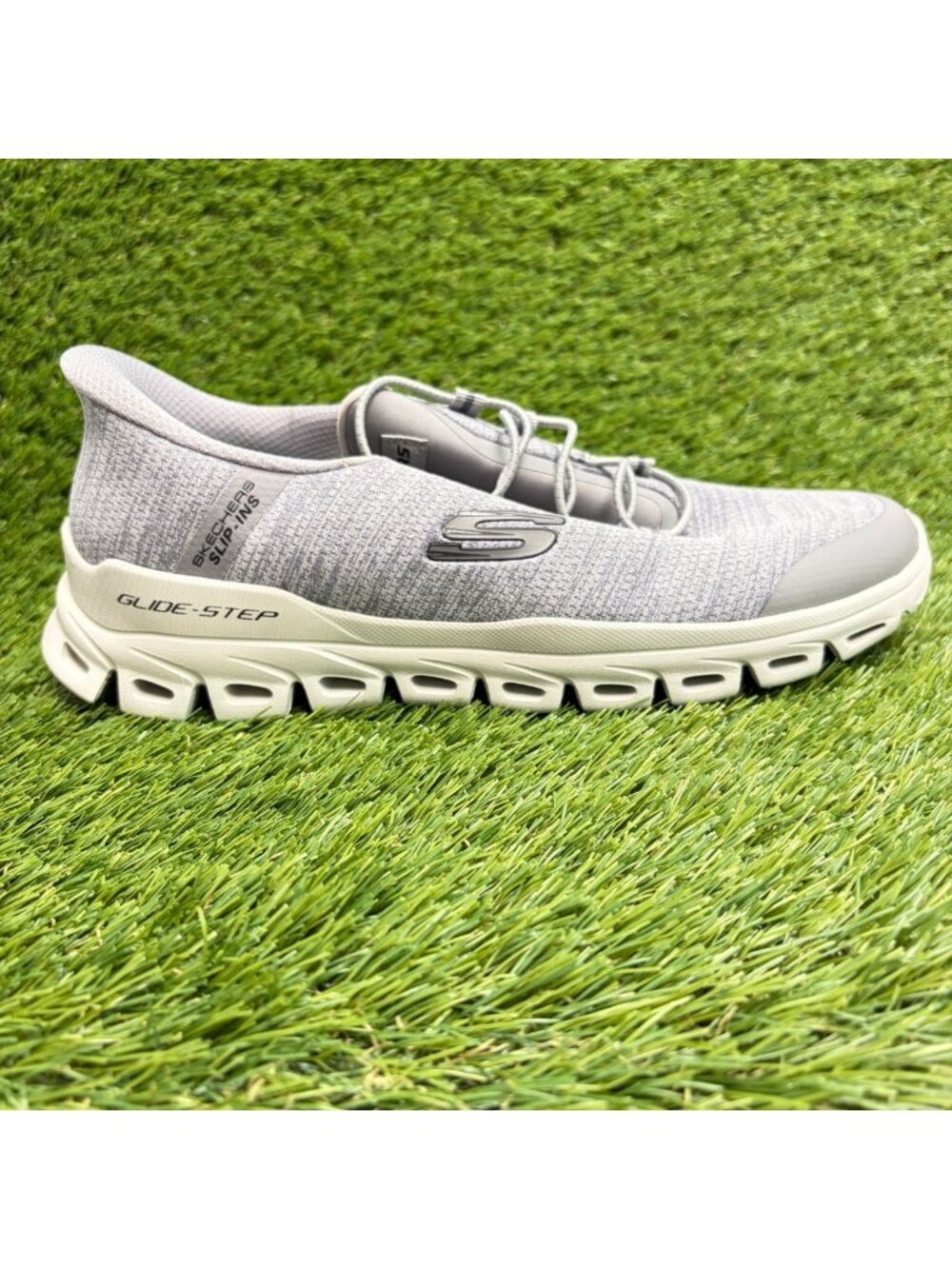 Skechers Glide-Step Zefyr Mens Size 8 Gray White Athletic Running Shoes Sneakers